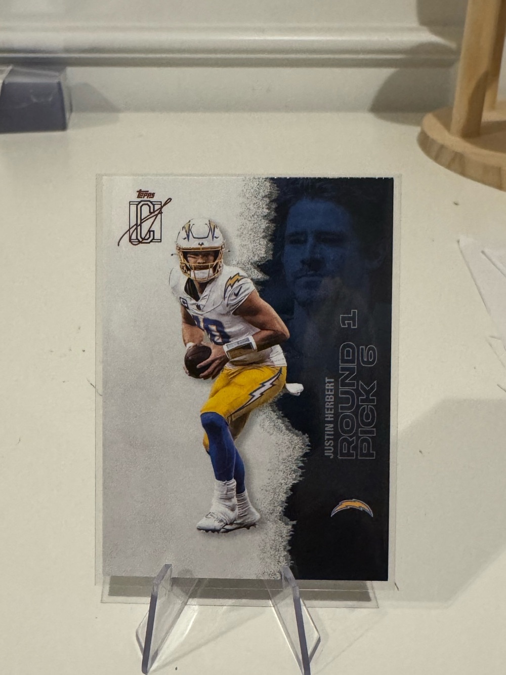 🔥 2025 Justin Herbert Topps Signature Round 1 Pick 6 Card. #chargers